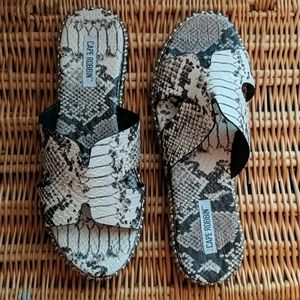 Cape Robin Snakeskin Slides